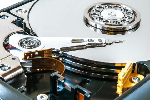 深入探讨FDB流体动压轴承，搭配氟素润滑油提升设备寿命与性能！